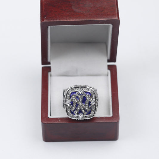 2009 NY Yankees MLB Baseball Championship Ring With Box